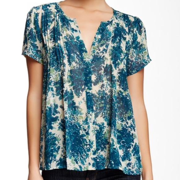 Joie Tops - Joie 'Eitana' floral print silk blouse